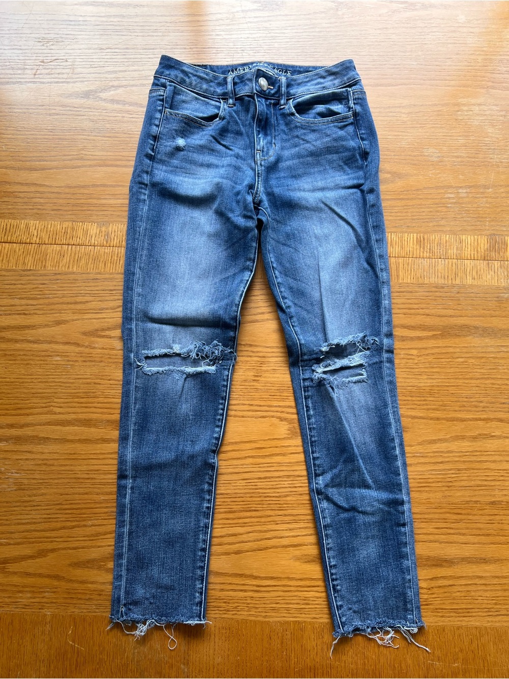 American Eagle Outfitters Women's Jeans Size 2, Hi-Rise Distressed Medium Wash